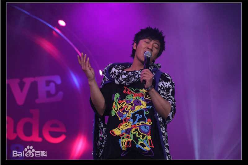 孙耀威(Eric Suen Yiu Wai)爱和平大巡游演唱会生活照