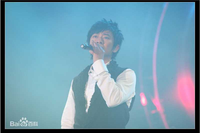 孙耀威(Eric Suen Yiu Wai)爱和平大巡游演唱会生活照