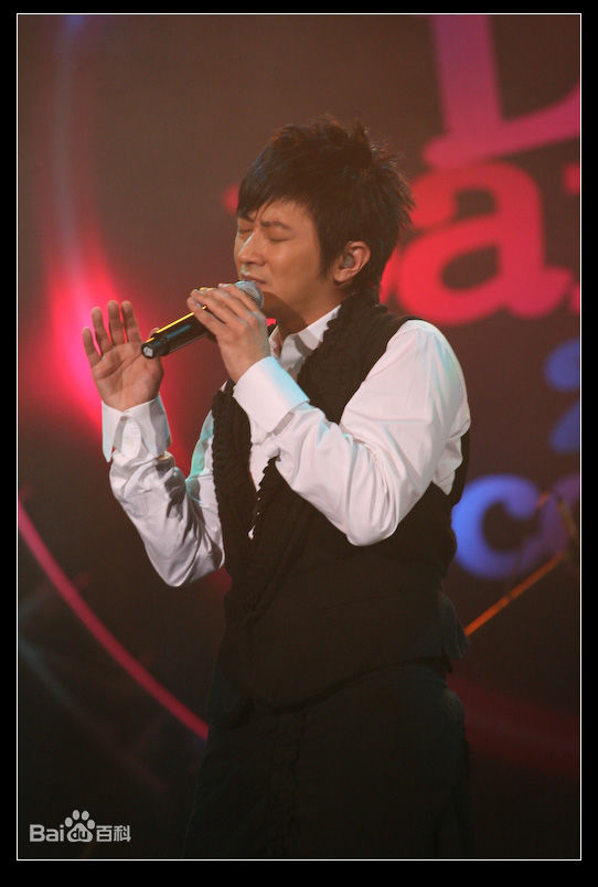 孙耀威(Eric Suen Yiu Wai)爱和平大巡游演唱会生活照