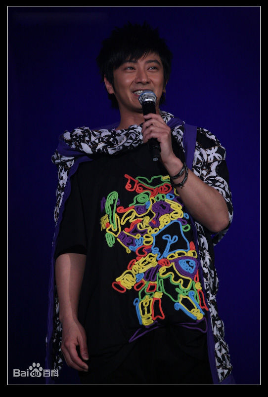 孙耀威(Eric Suen Yiu Wai)爱和平大巡游演唱会生活照