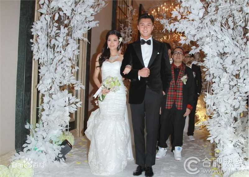 陈自瑶(Yoyo Chan)与丈夫王浩信前后照片