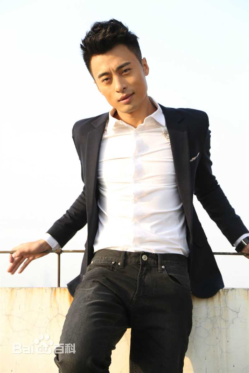 张钧涵最优质帅气西装相册