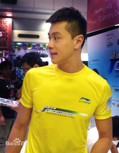 最新黄浩然(Raymond)性感图片