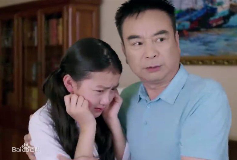 最新汤甄(Tangzhen)在《繁星四月》小若曦中的图集