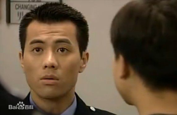 梁汉文(Edmond Leung)《庙街妈兄弟》最新剧照