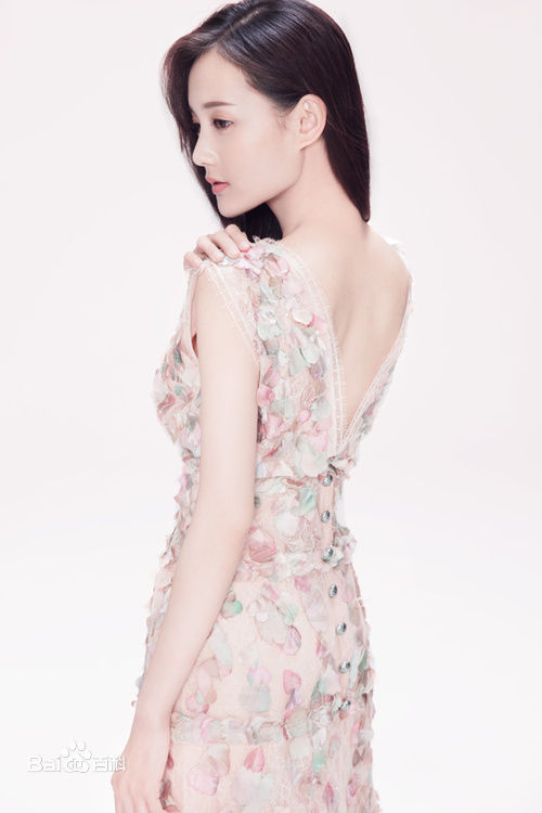 李一桐最新（1）图集