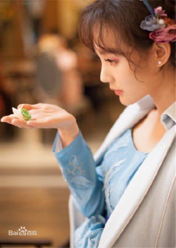 最优质李一桐在《半妖倾城》聂倾城中的相册