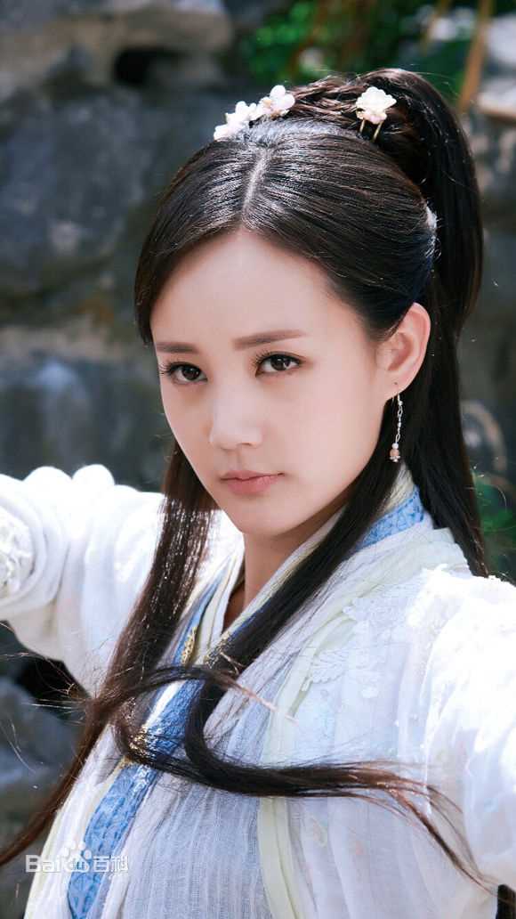 高清李一桐在《射雕英雄传》黄蓉中的图集