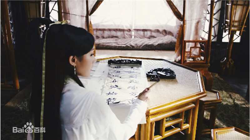 高清李一桐在《射雕英雄传》黄蓉中的图集