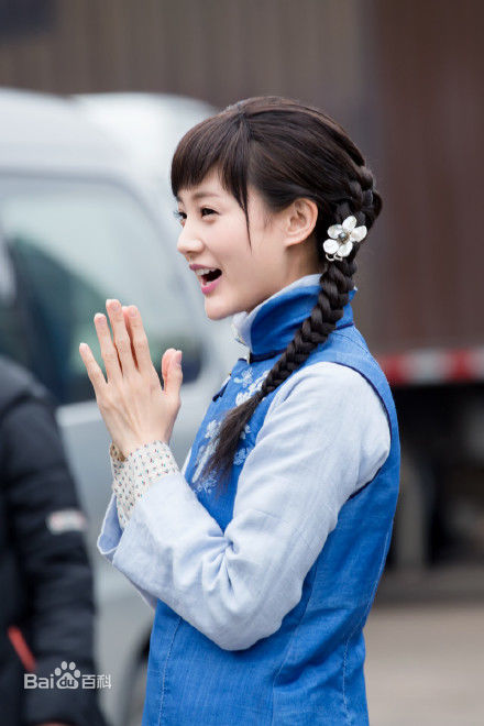 最优质李一桐在《海棠经雨胭脂透》中的相册