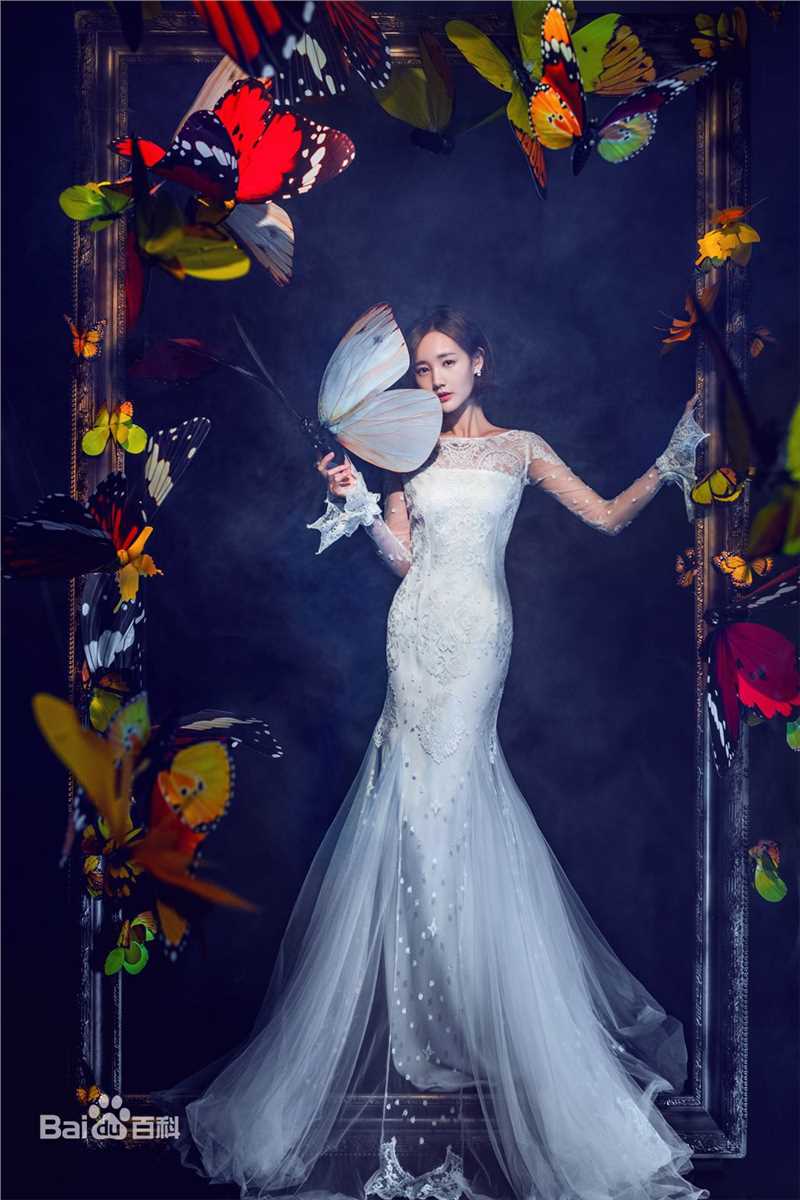 李一桐最全2017年杂志相册