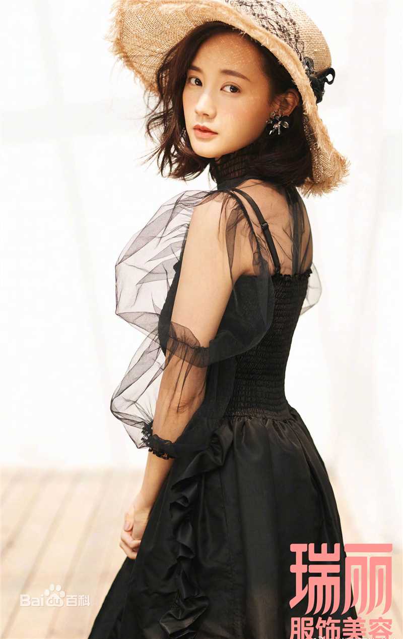 李一桐最全2018年杂志壁纸