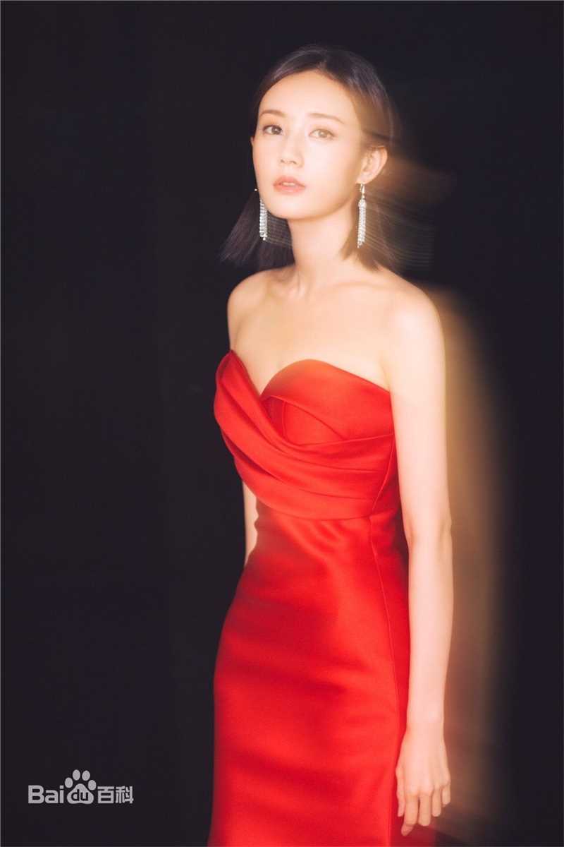 李一桐活动图素颜照相册