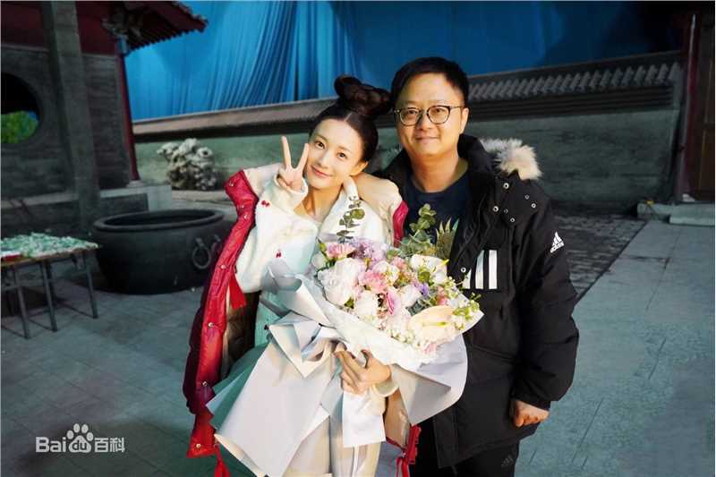 高清李一桐在《鹤唳华亭》中的图集