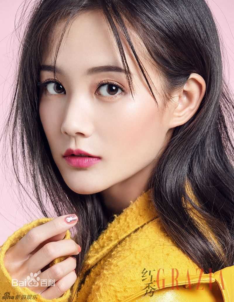 最新李一桐性感图片