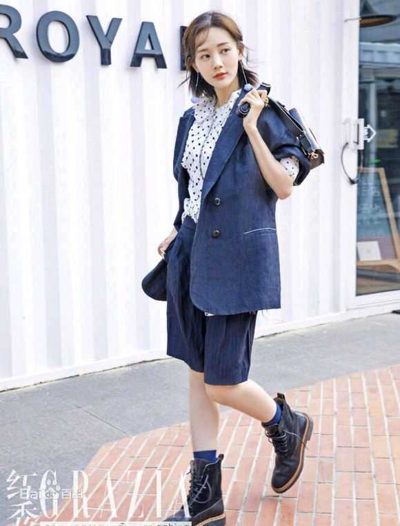 最新李一桐性感图片