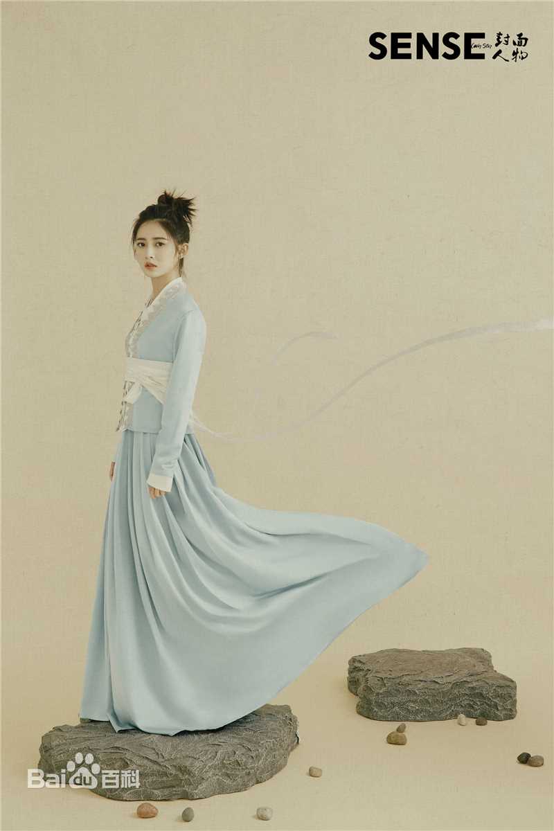 陈钰琪(Yukee)最新SENSE封面人物壁纸