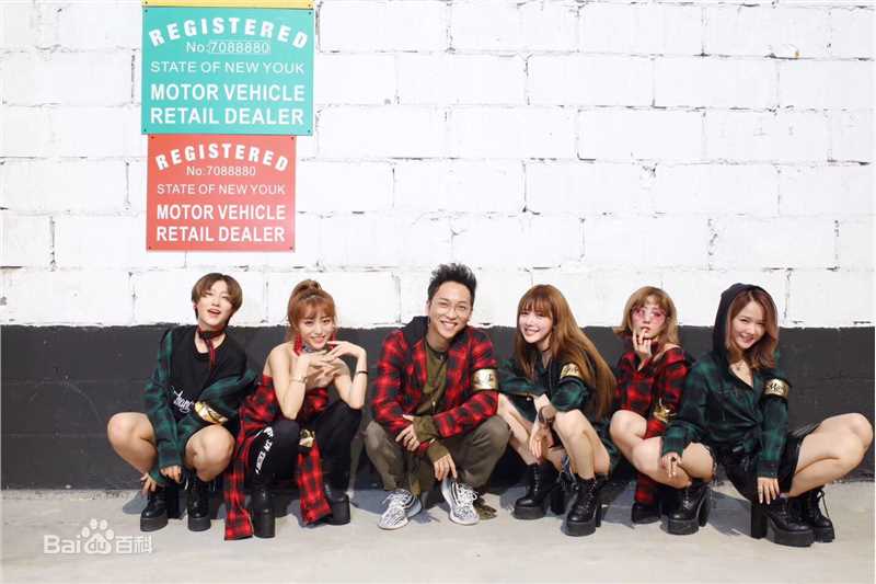 戴燕妮(Flora)歌手前后照片