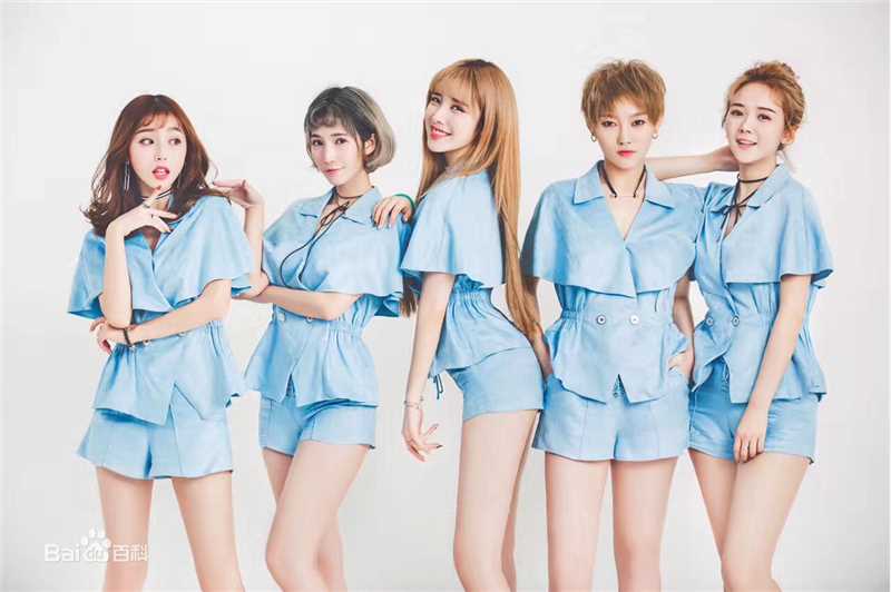 戴燕妮(Flora)歌手前后照片