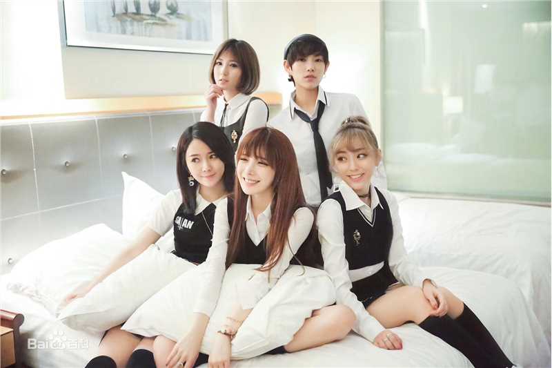 戴燕妮(Flora)歌手前后照片