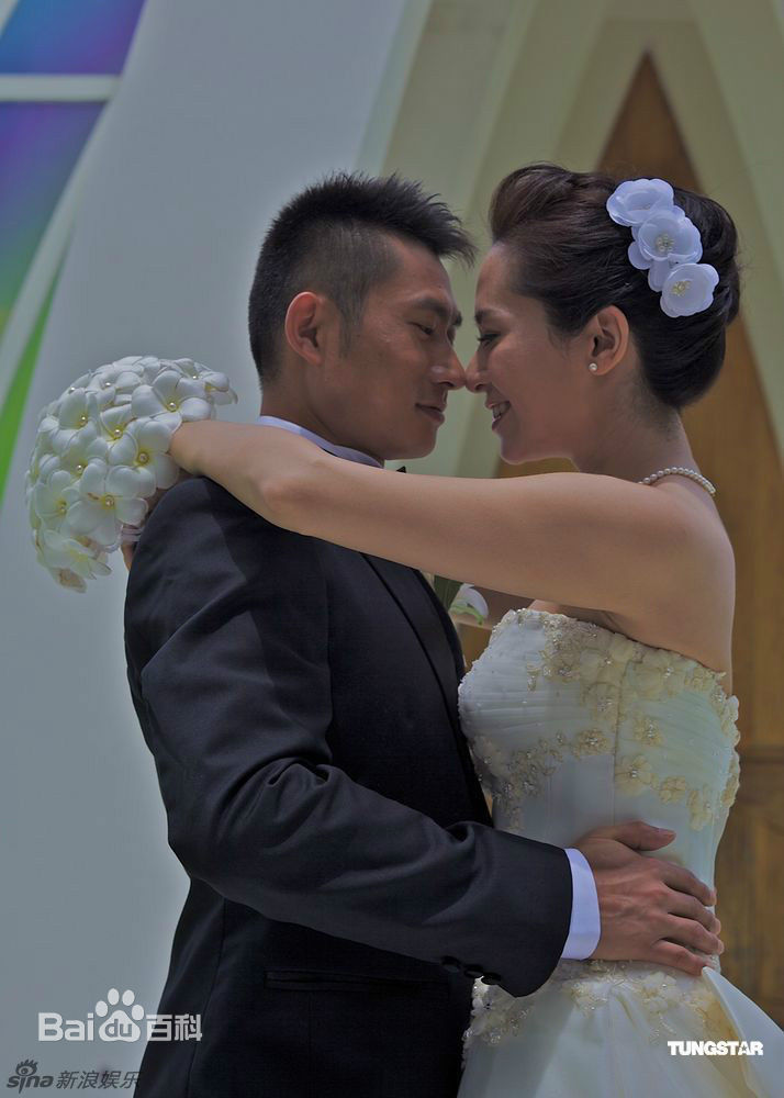 朱少杰郭羡妮婚纱照生活照