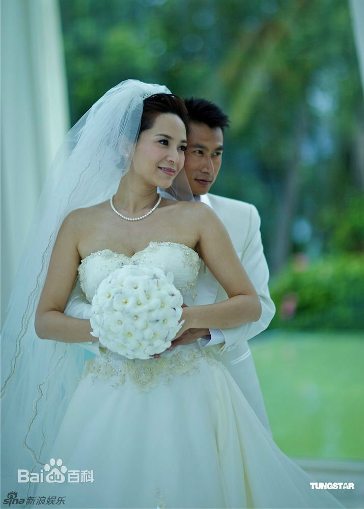朱少杰郭羡妮婚纱照生活照