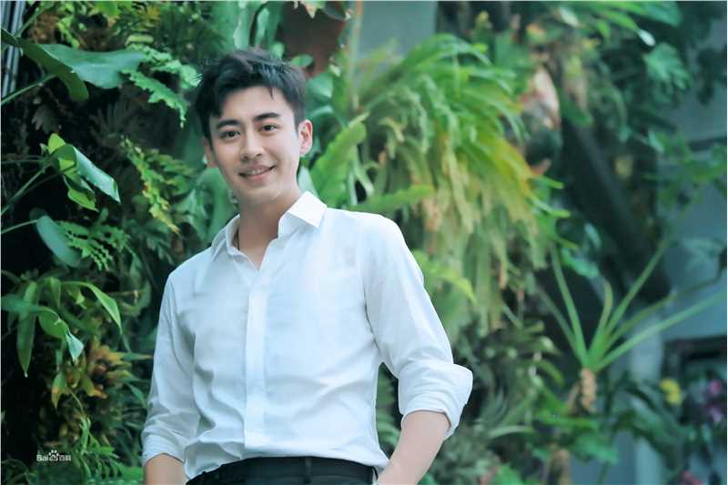 最全刘凯素颜照