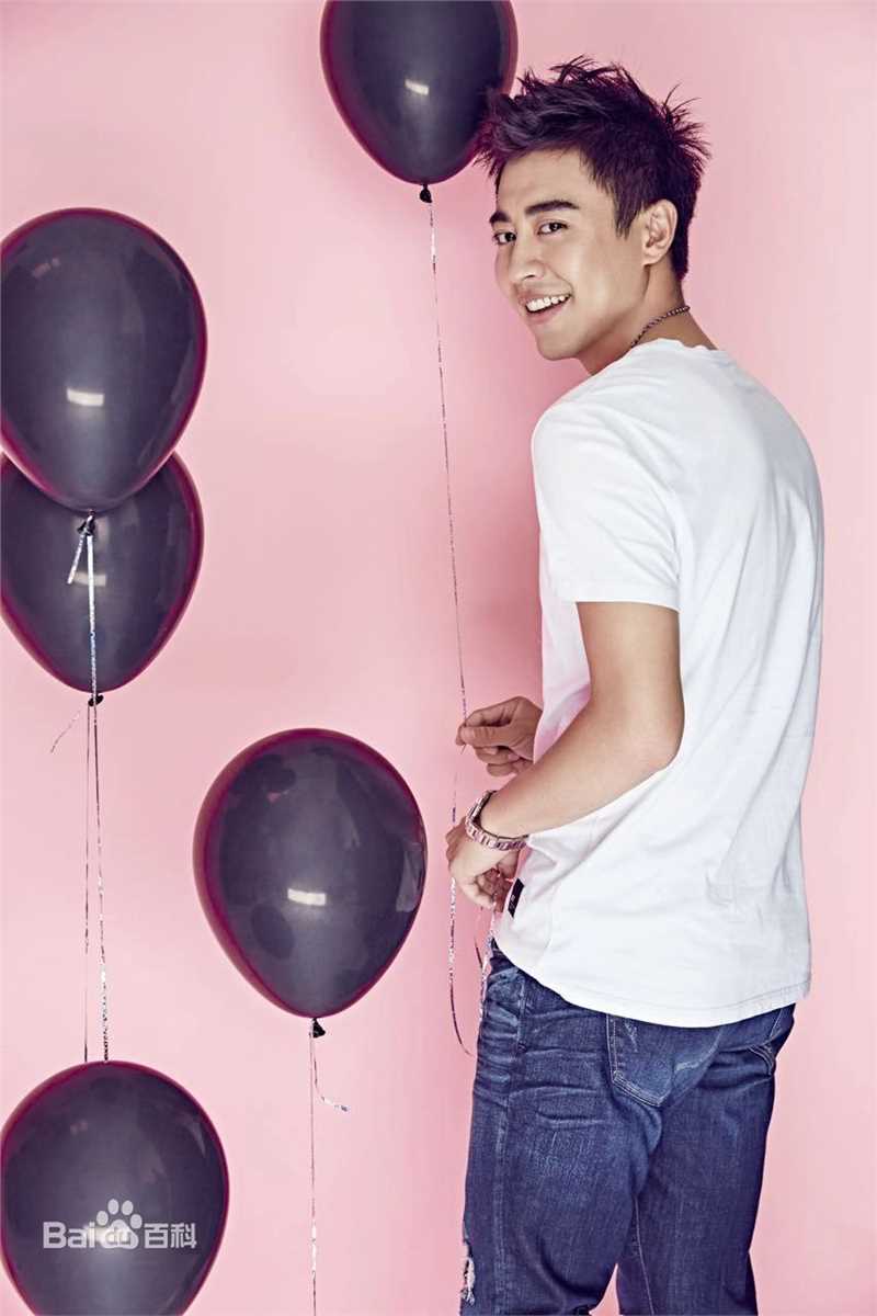 刘凯街拍素颜照相册