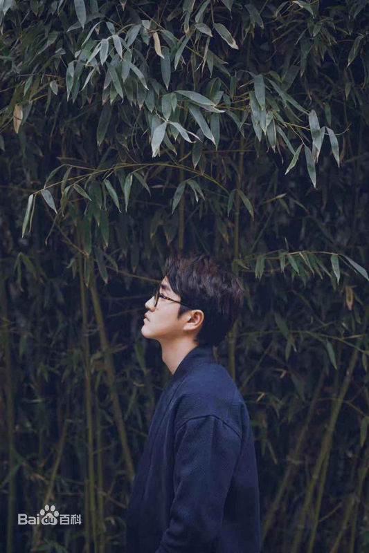 杨玏(Yang Le)街拍前后照片