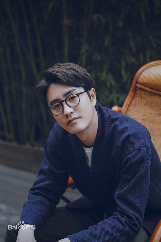 杨玏(Yang Le)街拍前后照片