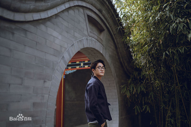 杨玏(Yang Le)街拍前后照片