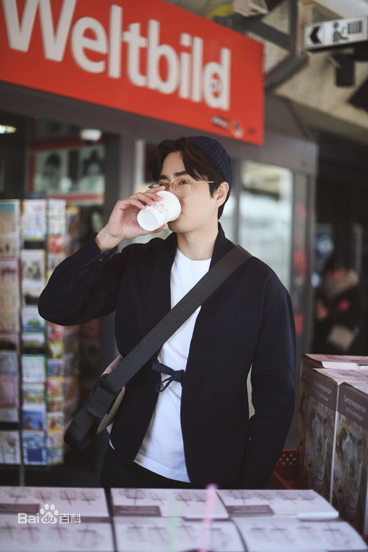 杨玏(Yang Le)街拍前后照片