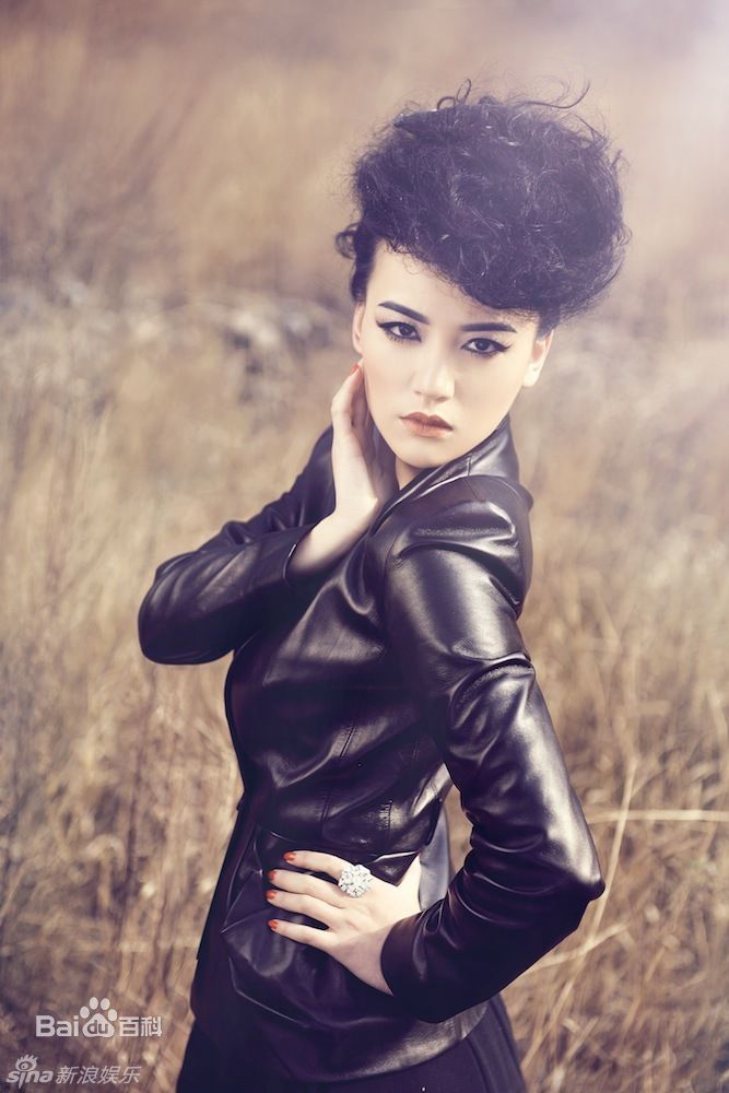 最优质唐于鸿(Queena)精彩图册