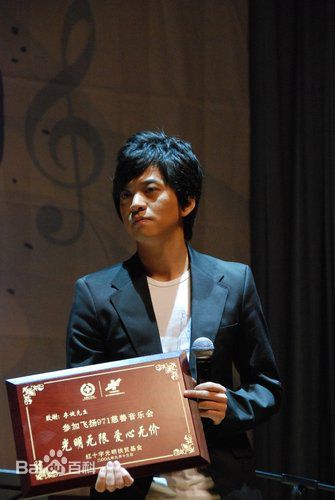 李健(Li Jian)演唱会-音乐节-弹唱会前后照片