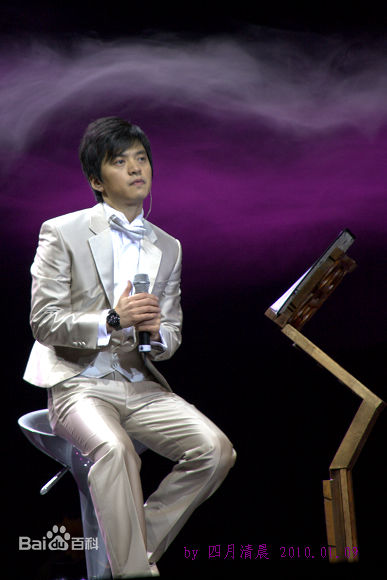 李健(Li Jian)演唱会-音乐节-弹唱会前后照片