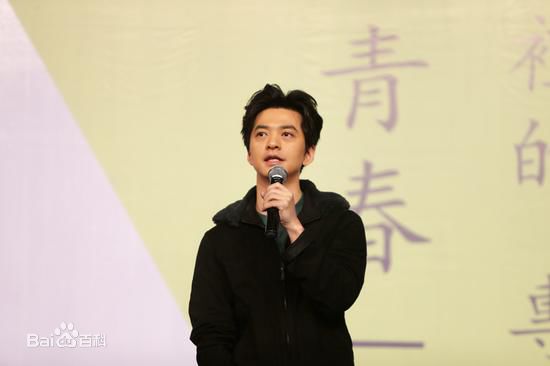 李健(Li Jian)“看见”四大高校健谈会性感图片图集