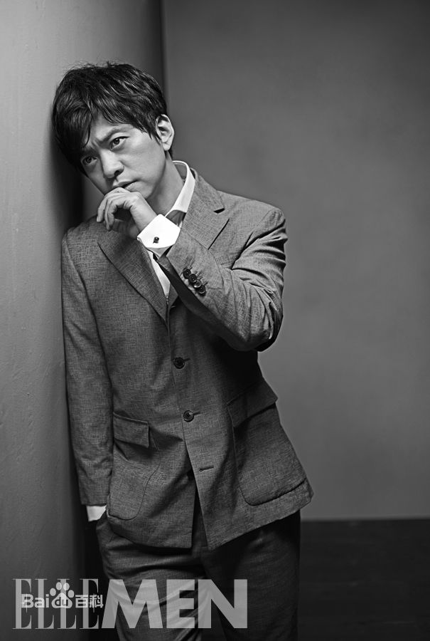 李健(Li Jian)在《ELLEMEN》中的