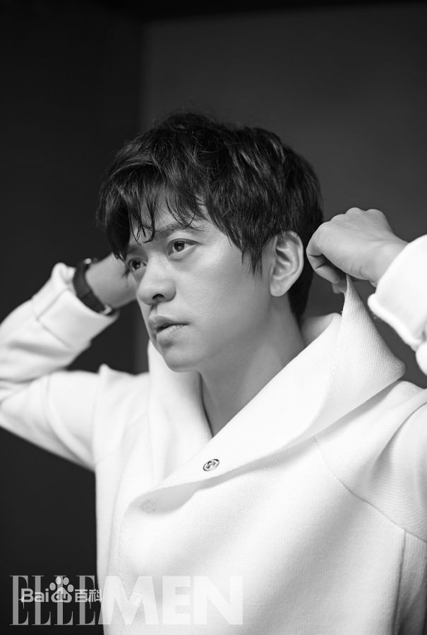 最全李健(Li Jian)在《ELLEMEN》中的相册