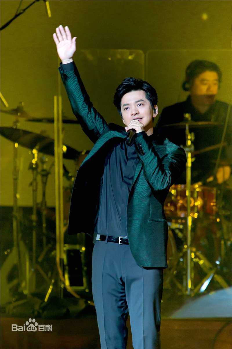 李健(Li Jian)看见2016演唱会素颜照壁纸