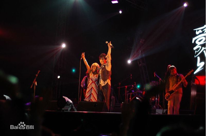 李健(Li Jian)2009年上海爵士音乐节生活照