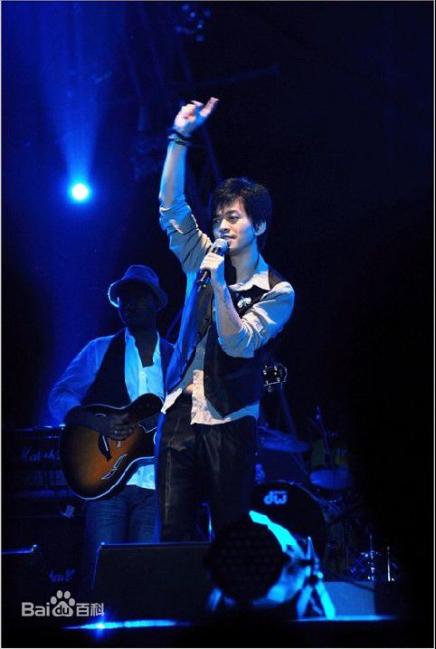 李健(Li Jian)2009年上海爵士音乐节生活照