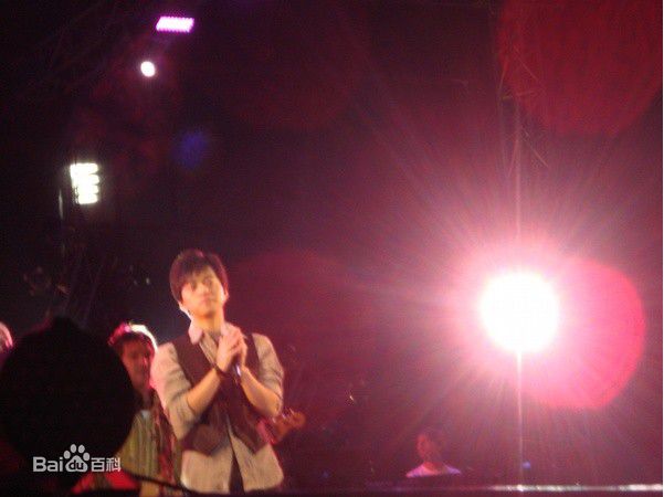 李健(Li Jian)2009年上海爵士音乐节生活照