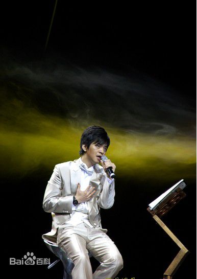 李健(Li Jian)2010杭州演唱会素颜照相册