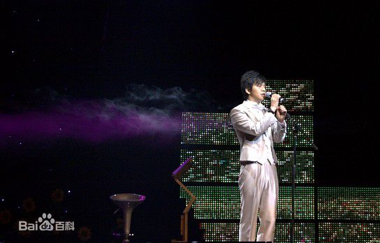 李健(Li Jian)2010杭州演唱会素颜照相册