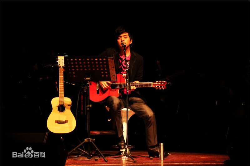 李健(Li Jian)2011年巡演成都杭州天津站图片图集