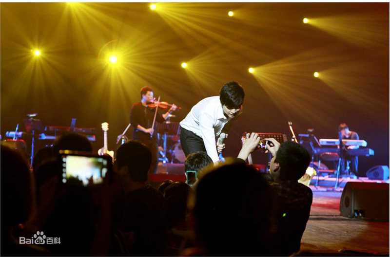 李健(Li Jian)2011年巡演成都杭州天津站图片图集