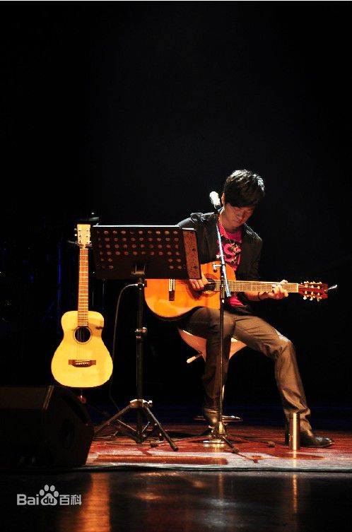 李健(Li Jian)2011年巡演成都杭州天津站图片图集