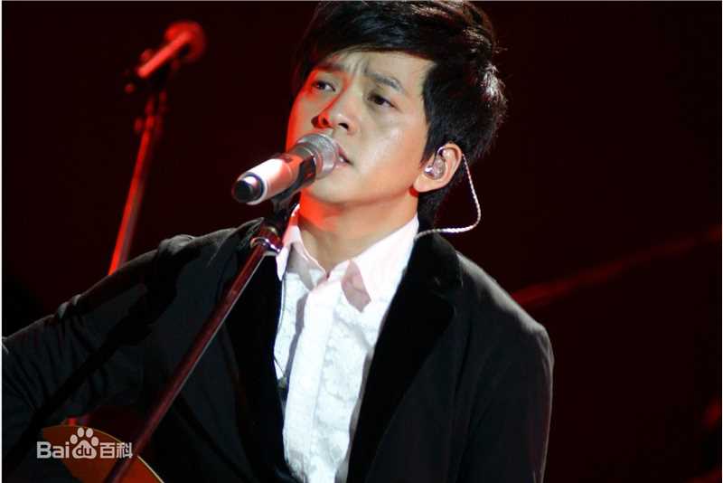 李健(Li Jian)2011向往音乐现场性感图片图集