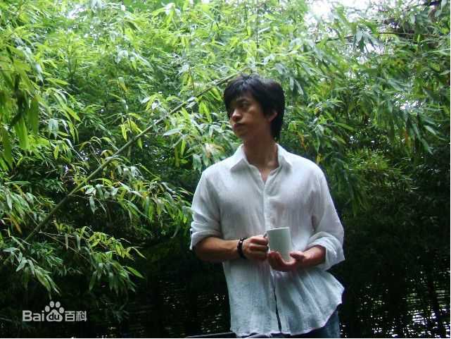 李健(Li Jian)遥远的天空底下图片图册