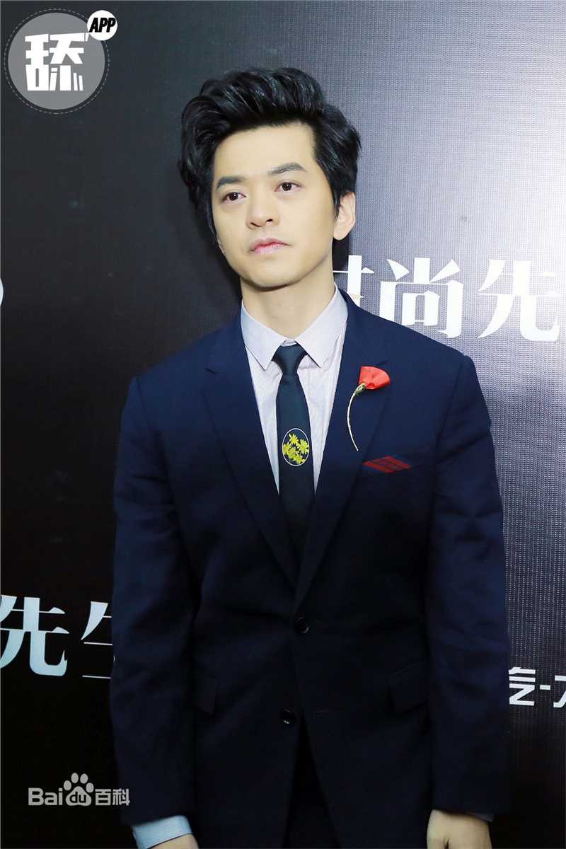 李健(Li Jian)时尚先生年度颁奖典礼素颜照相册